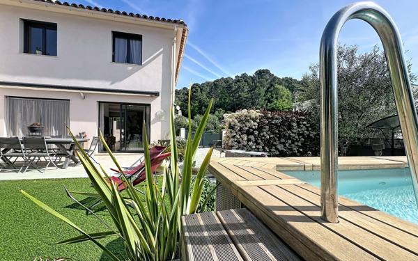 Maison à vendre    5 pièces • 97,50 m2 La Gaude