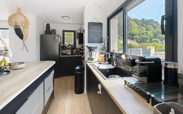 Maison à vendre    5 pièces • 97,50 m2 La Gaude