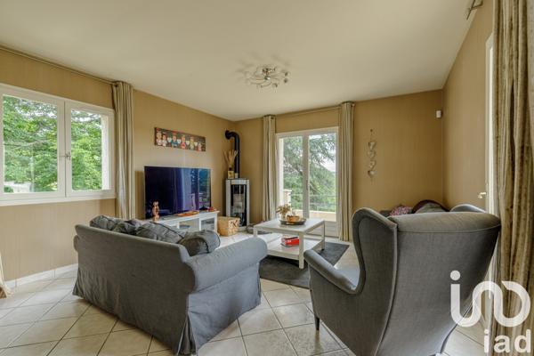 Maison 6 pièces de 216 m² à Annonay (07100)