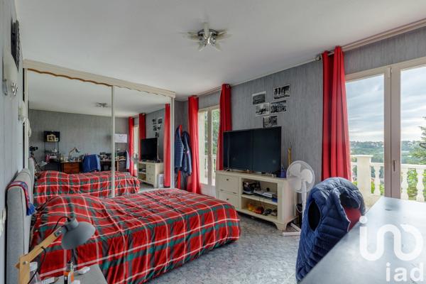 Maison 6 pièces de 216 m² à Annonay (07100)