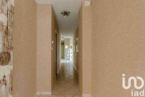 Maison 6 pièces de 216 m² à Annonay (07100)