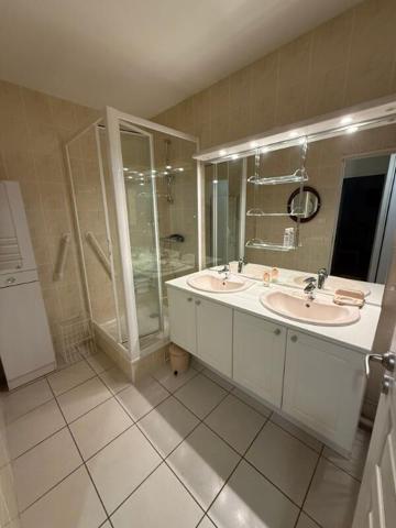 Appartement + cave + garage centre Moulins