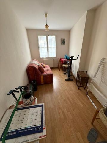 Appartement + cave + garage centre Moulins