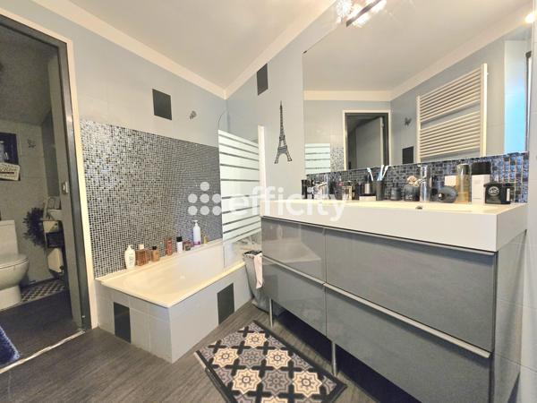 Maison 5 pièces - 135 m² Exclusivité efficity