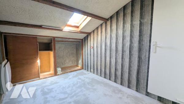 La MAISON "comme avant" de  94 m² T4 au calme avec cheminée et stationnement