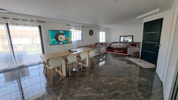 Maison à vendre |  Saint-Seurin-sur-l'Isle |  4 pièces | 115 m²