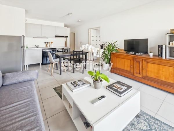 Appartement
         2 pièces
        - 37 m² Exclusivité 164 800 € *