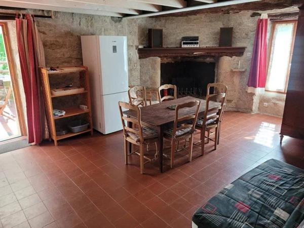 propriété de 240 m² avec gîtes ***étoiles sur 10658 m² de terrain