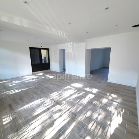 Local commercial avec terrasse à vendre CHATENAY MALABRY (92)