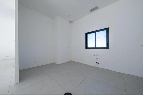 Maison à vendre 4 pièces LAROQUE D'OLMES (09)