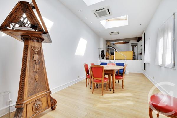 Appartement F4 à vendre  4 pièces - 154,21 m2 PARIS - 75007