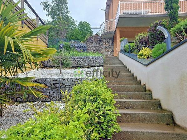 Maison
         9 pièces
        - 180 m² Exclusivité