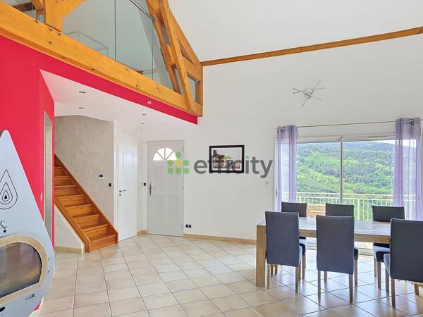 Maison
         9 pièces
        - 180 m² Exclusivité