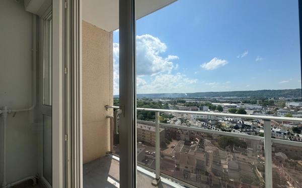 Appartement à louer    4 pièces •  Le Petit-Quevilly