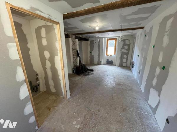 BEAUNE 7 Kms village viticole maison en pierre 70 m² hab