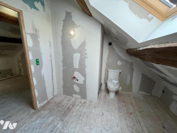 BEAUNE 7 Kms village viticole maison en pierre 70 m² hab