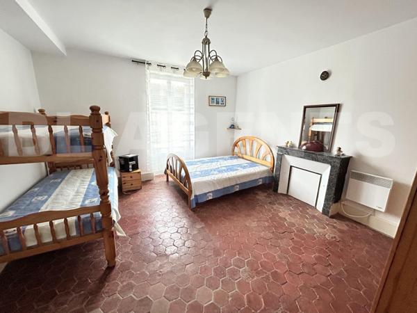 Authentique Corps de Ferme en Pierre avec Gros Potentiel – Ancy-le-Franc