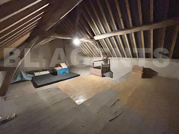 Authentique Corps de Ferme en Pierre avec Gros Potentiel – Ancy-le-Franc