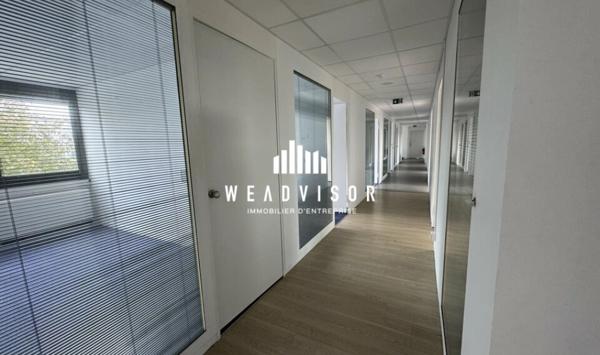A LOUER : PLATEAU DE BUREAUX DE 260,36 M² AVEC STATIONNEMENTS - REZ DE CHAUSSÉE - ZONE NORD LE MANS (72)