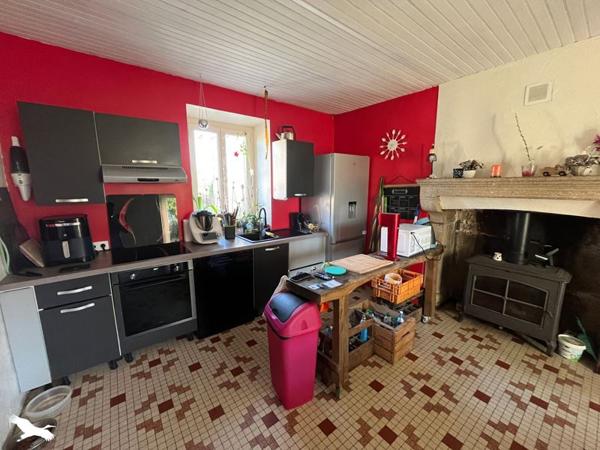 Maison 87 000 € Saint-Léger-Magnazeix 4 p 96 m² DPE E