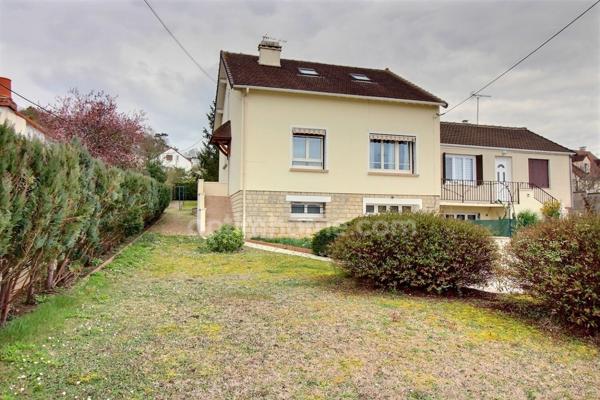 Maison 7 pièces avec sous-sol et jardin à vendre à LIMAY (78)