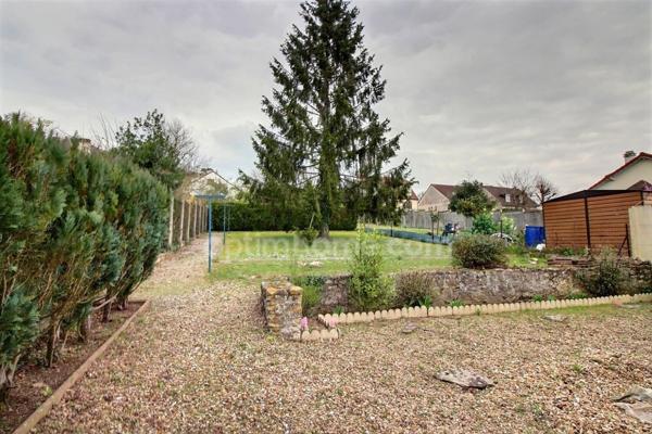 Maison 7 pièces avec sous-sol et jardin à vendre à LIMAY (78)