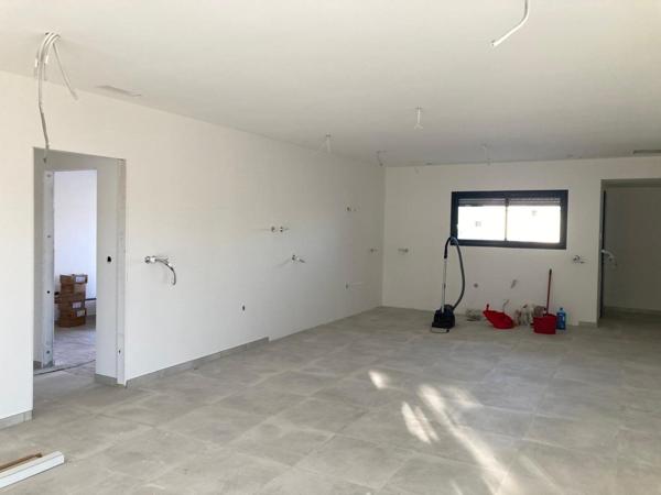 Une maison de 2025 114m2-terrain 400m2- 3 chambres