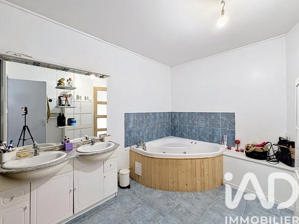 Maison à vendre 7 pièces 215 m² Appoigny