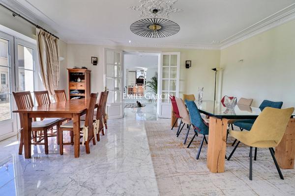 À VENDRE - Dans le Vexin, propriété de village avec dépendances et son parc de 3 hectares
