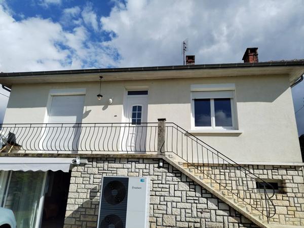 Maison de 144 m² composée de 2 logements de 72 m² chacun