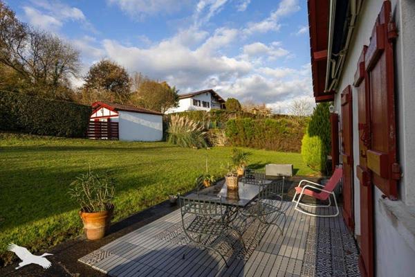 Maison à vendre |  Briscous |  5 pièces | 180 m²