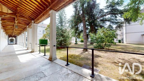 Location appartement 3 pièces 58 m² Auxerre