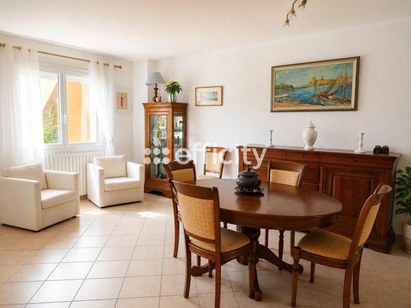 Maison
         6 pièces
        - 141 m² Bien prestige 620 000 € *