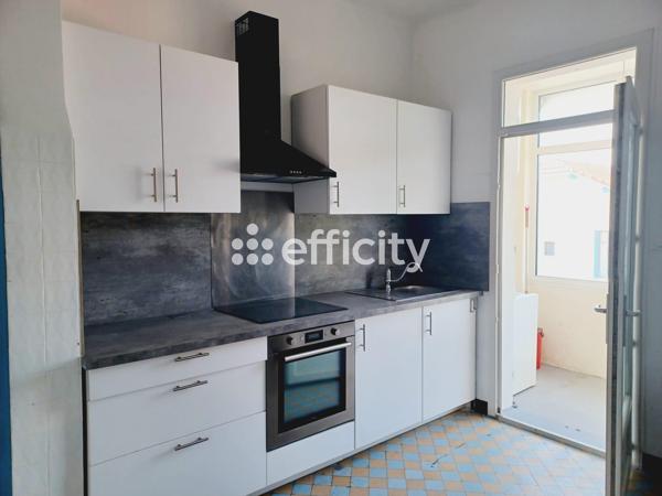 Maison
         6 pièces
        - 141 m² Bien prestige 620 000 € *