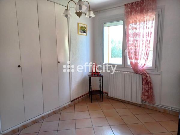 Maison
         6 pièces
        - 141 m² Bien prestige 620 000 € *