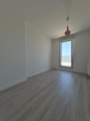 VANNES EST T.4 récent 96m² dernier étage , Vannes