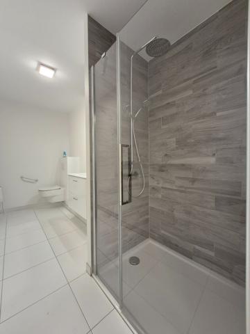 VANNES EST T.4 récent 96m² dernier étage , Vannes