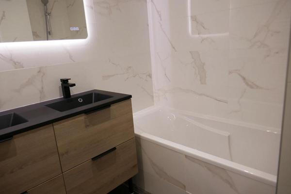 MERIGNAC ST AUGUSTIN APPARTEMENT QUATRE PIÈCES  DERNIER ETAGE AVEC TERRASSE ET GARAGE