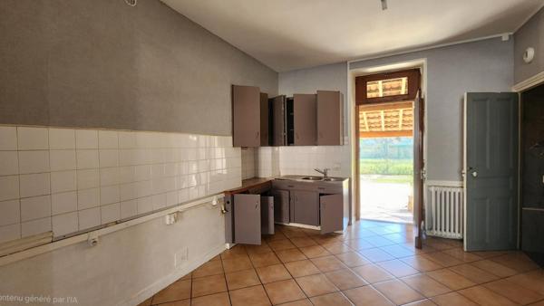 Maison T5 au cœur de la ville, deux logements horizontaux déjà en place : rendement immédiat ou réunification patrimoniale