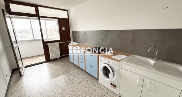 Location Studio 45.65 m² - Villars 42390