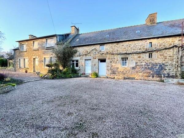 Rare - Ancien corps de ferme proche de toutes commodités