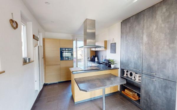 Appartement à vendre    5 pièces • 113 m2 Yutz