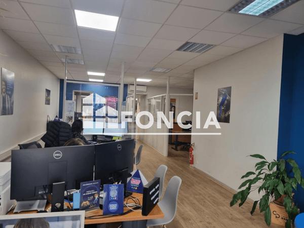 Location Local commercial 3 pièces 131.92 m² - 38 BOULEVARD BAILLE Marseille 13006