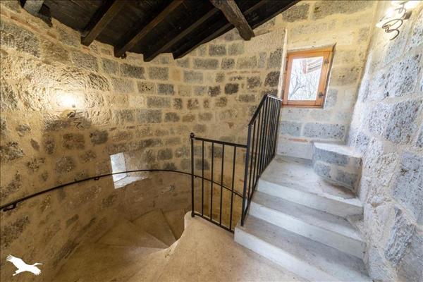 Immeuble à vendre |  Clermont-Dessous |  250 m²