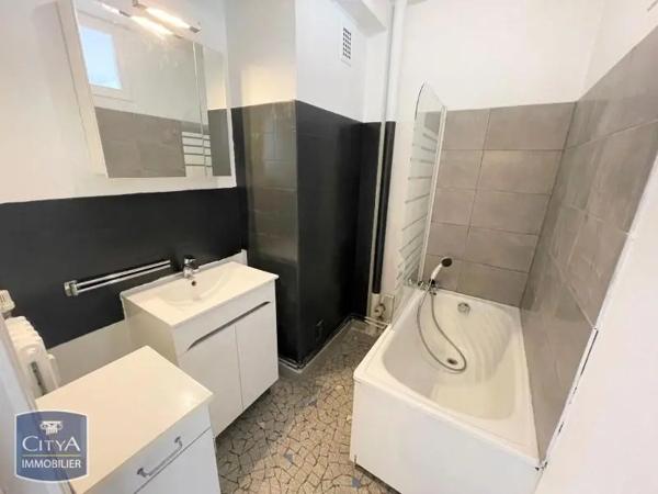 Appartement à louer 3 pièces 53.89m² Dijon (21000)
