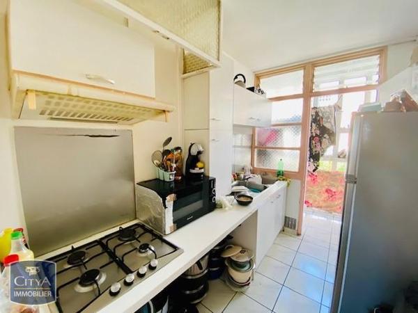 Appartement à vendre 4 pièces 64m² Saint-Paul (97460)