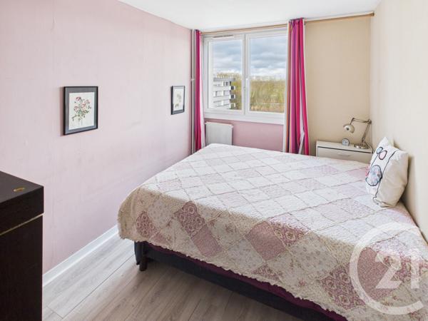 Appartement F4 à vendre  4 pièces - 80 m2 TRAPPES - 78