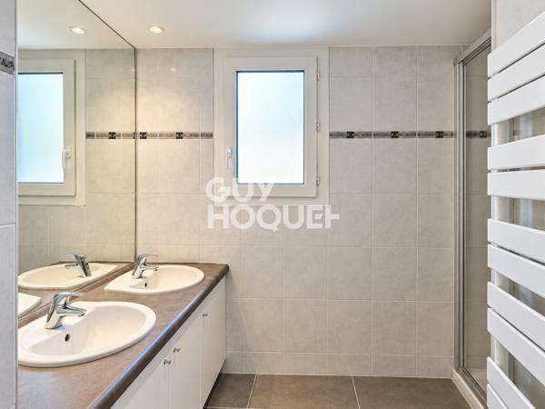 Appartement à louer de 4 pièces de 93.33 m²