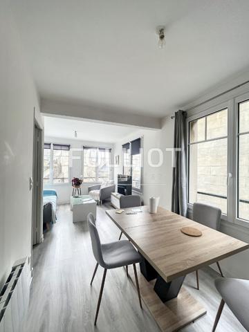 LOCATION : appartement T3 (60 m²) à COUTANCES