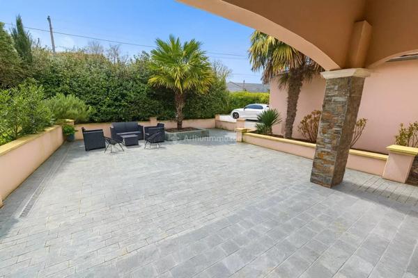 Vente                                                      Maison
                        
                     5 pièces                      150 m2                     à Chalifert